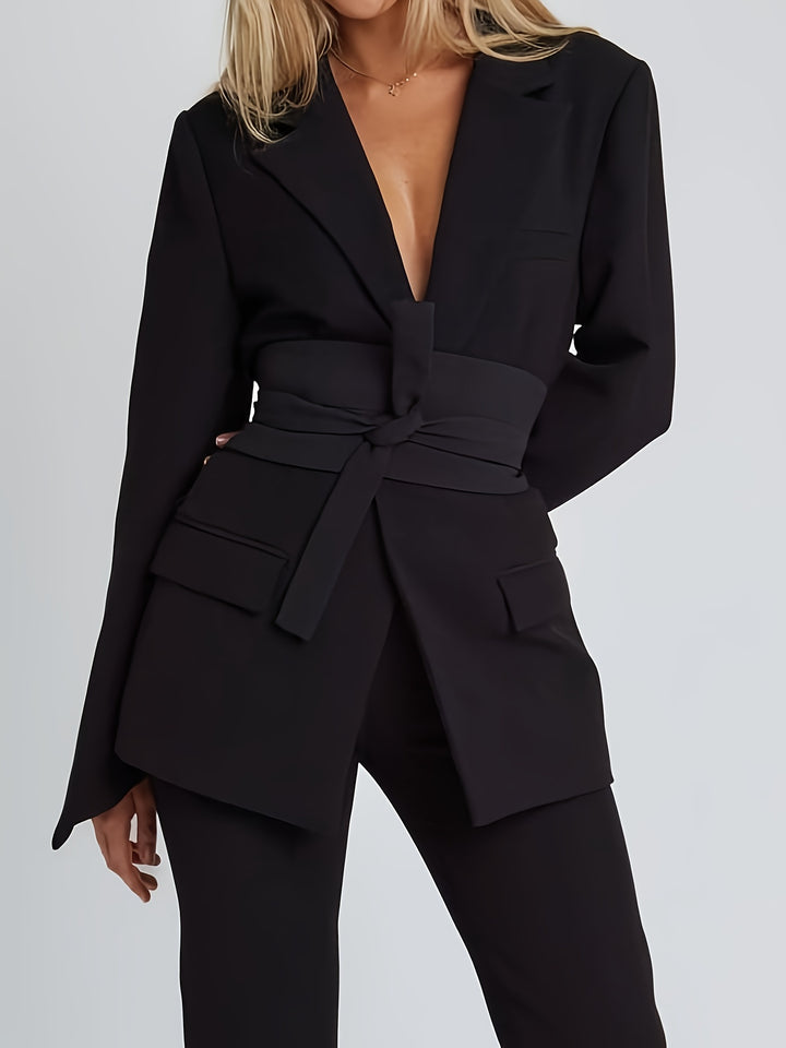 Women's elegant blazer with fitted cut and practical belt Lune London