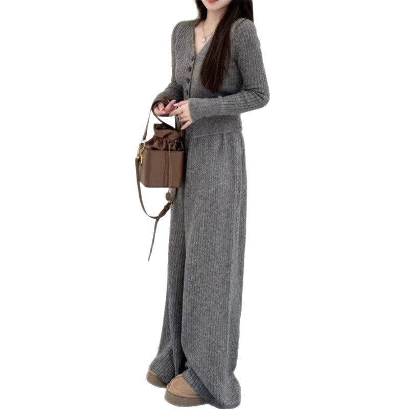 Combinaison tricotée pour femmes avec détails en boutons et coupe décontractée Chic & Stil