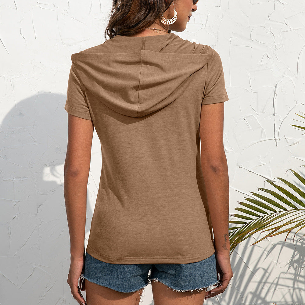 Short sleeve women's hoodie top with practical pockets and zipper Lune London