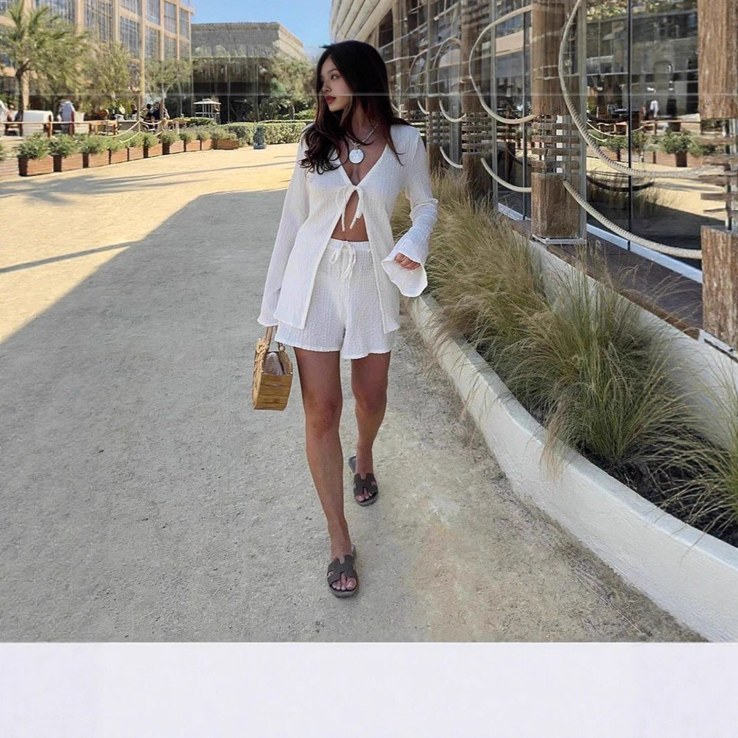 Ensemble en tricot pour femmes avec shorts décontractés et fermeture éclair à pleine longueur Chic & Stil