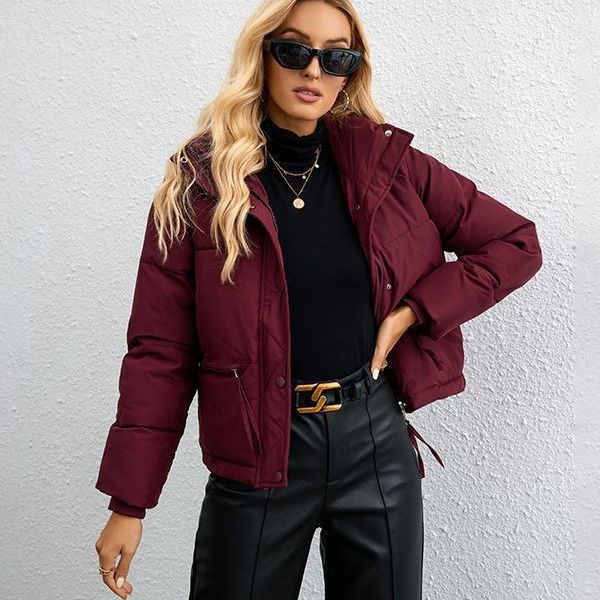 Quilted transitional jacket for women with stand-up collar and practical pockets Lune London