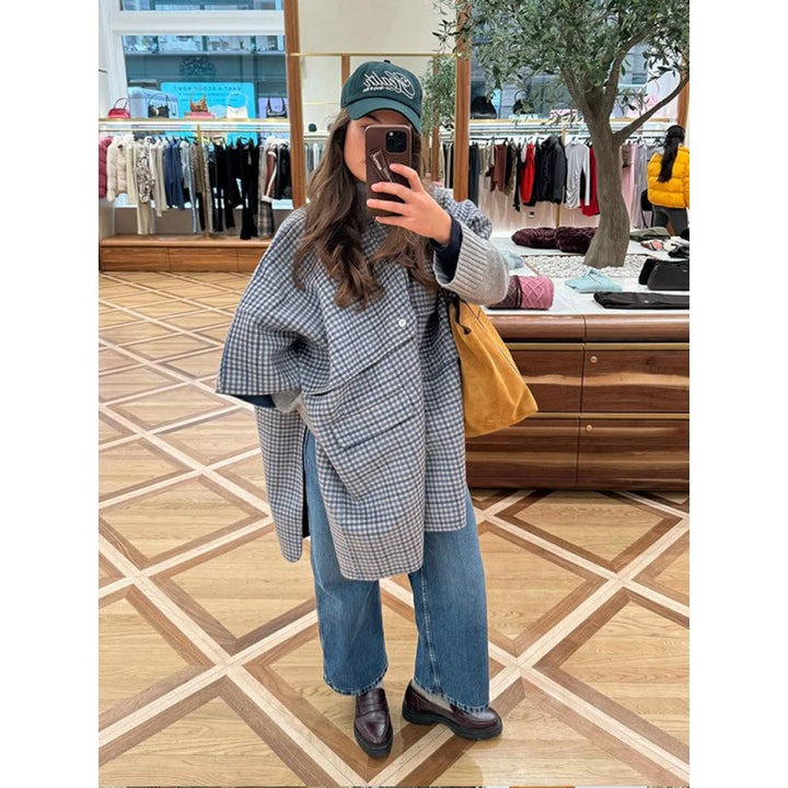 Oversized checkered shirt-jacket for women with a relaxed fit Lune London