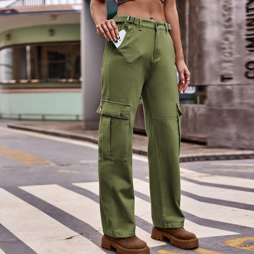 Women's cargo pants with practical side pockets and a relaxed fit Lune London