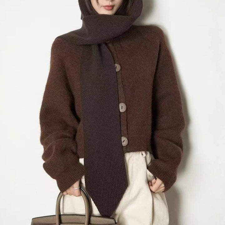 Ladies comfortable cardigan with large buttons and a high collar Lune London