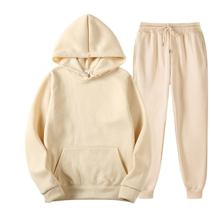 Lune London comfortable sweatshirt and jogger pants set for women