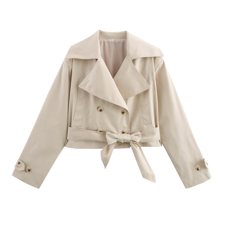 Short trench coat for women with an elegant waist and practical pockets Lune London