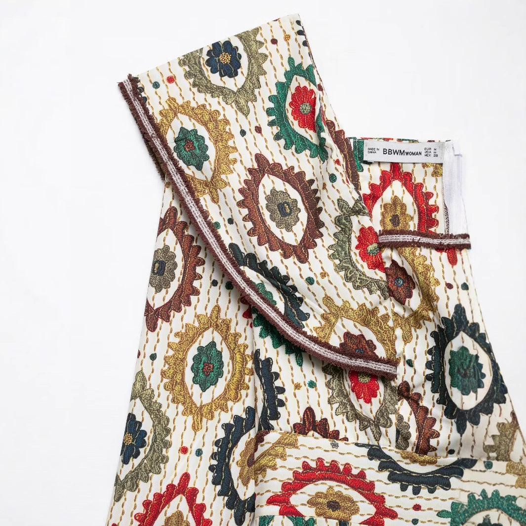 Midi dress for women with an elegant mix of patterns and a voluminous collar Lune London
