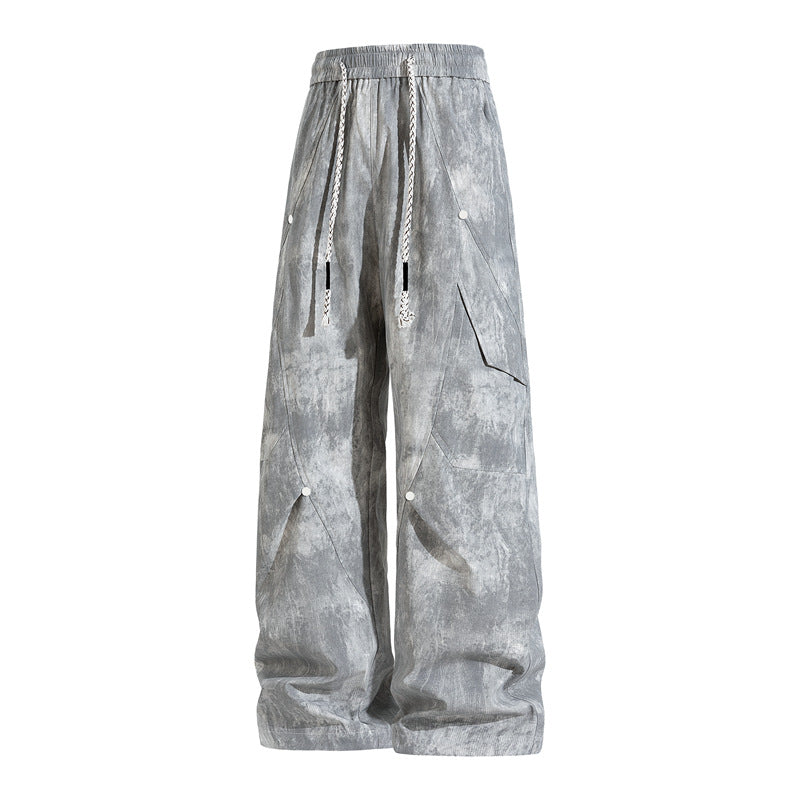 Fashionable women's cargo pants with elastic waist and deep pockets Lune London