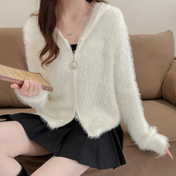 Ladies soft pullover with hood and soft material Lune London