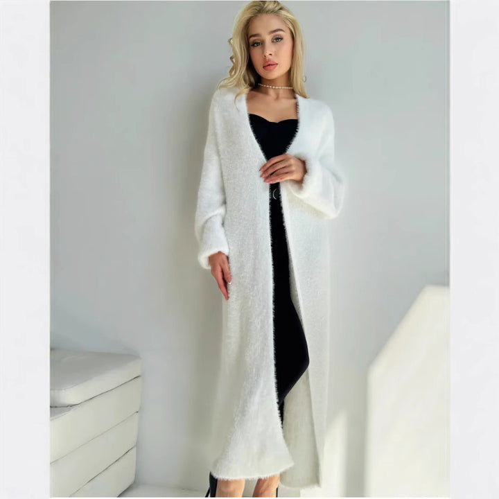 Ladies long plush cardigan with open cut and raglan sleeves Lune London