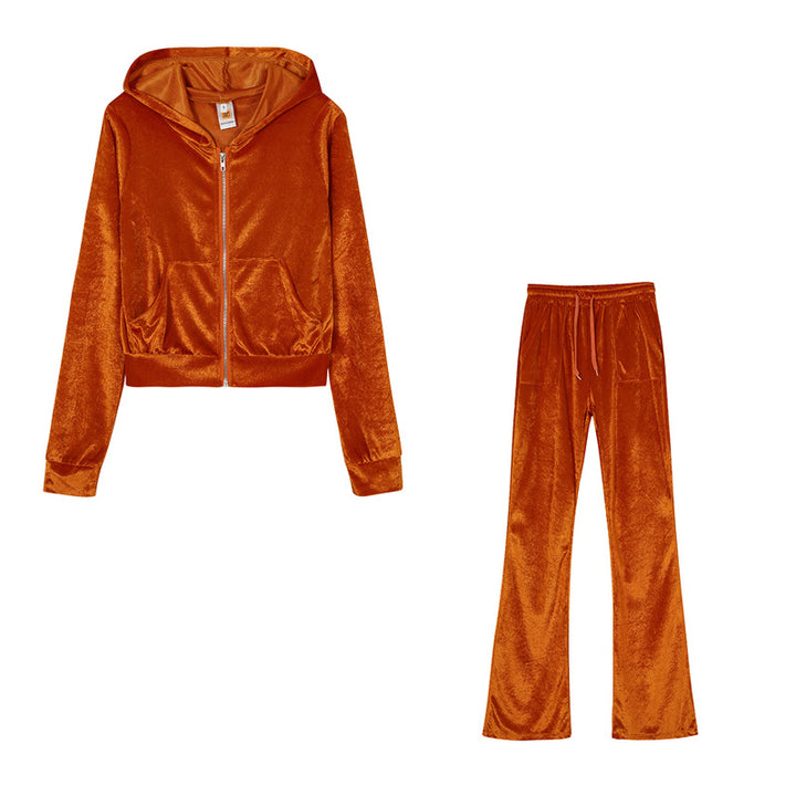 Women's sports set in velvet hoodie and loose jogger pants Lune London
