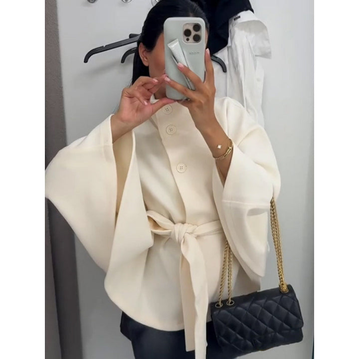 Elegant women's cape coat with bow detail and voluminous sleeves Lune London