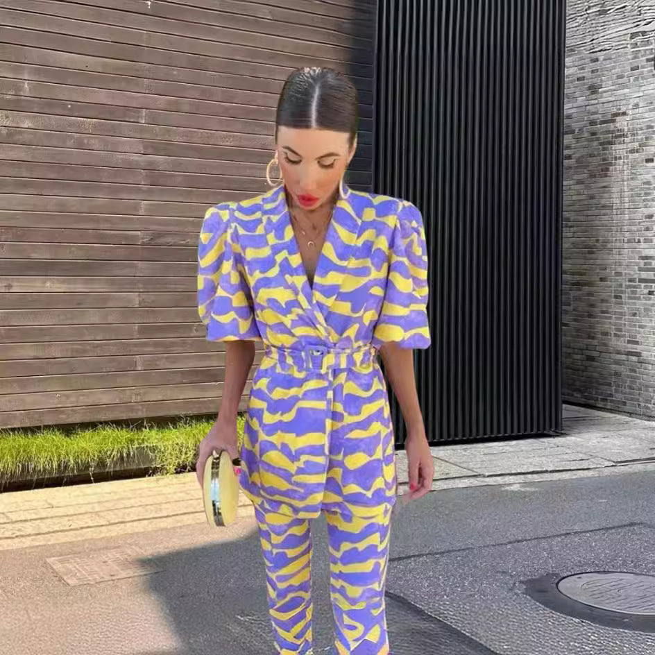 Women Fashionable Set with Exclusive Pattern and Fitted Silhouette Lune London