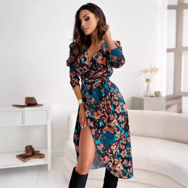 Fluid wrap dress for women with floral design and deep slit Lune London