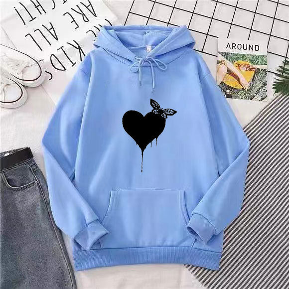 Women's Hoodie with Creative Heart Design Chic & Stil