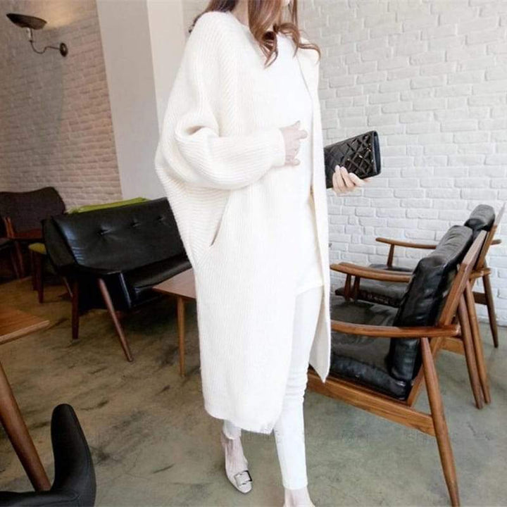 Cardigan long décontracté pour femmes avec ouverture à l'avant et motif de tricot fin Chic & Stil