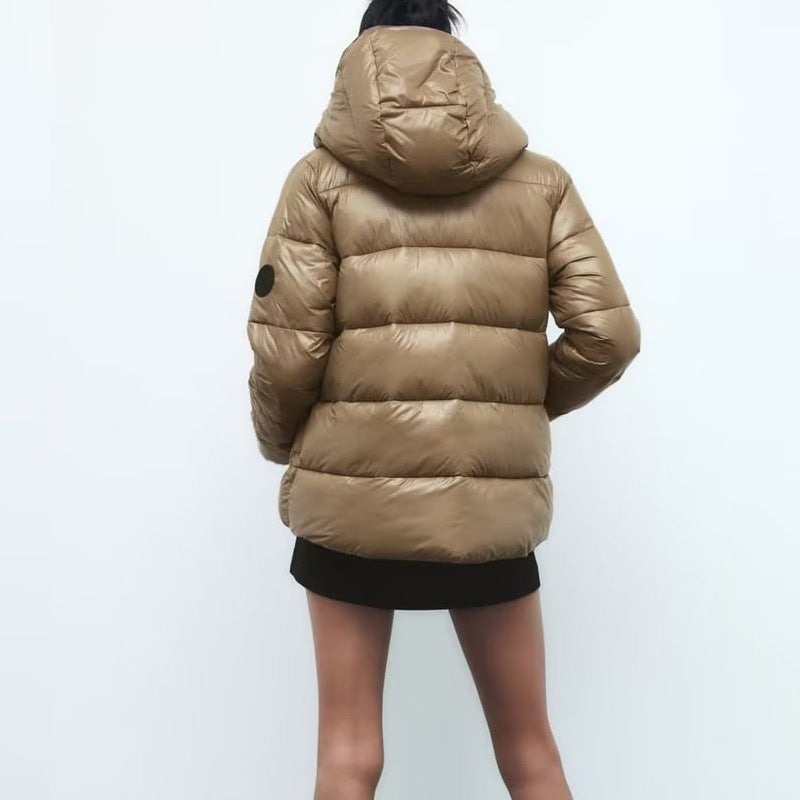 Ladies insulating jacket in synthetic fibers with removable hood Lune London