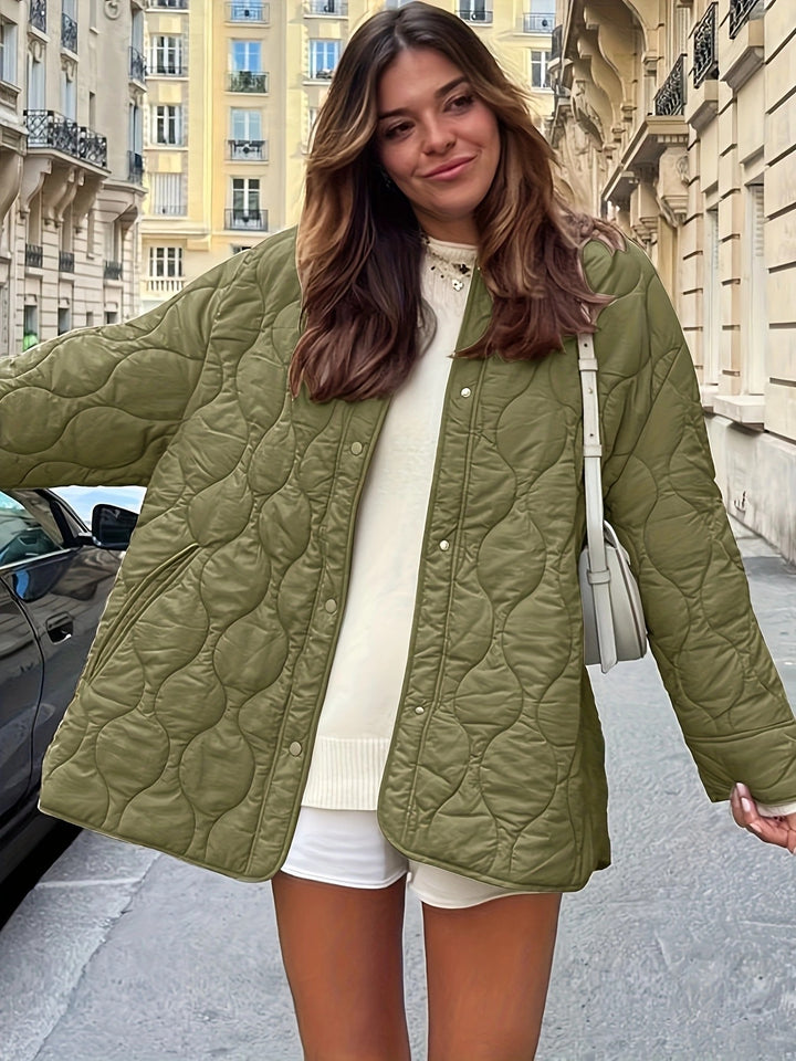 Lady down jacket with large pockets and round collar Lune London
