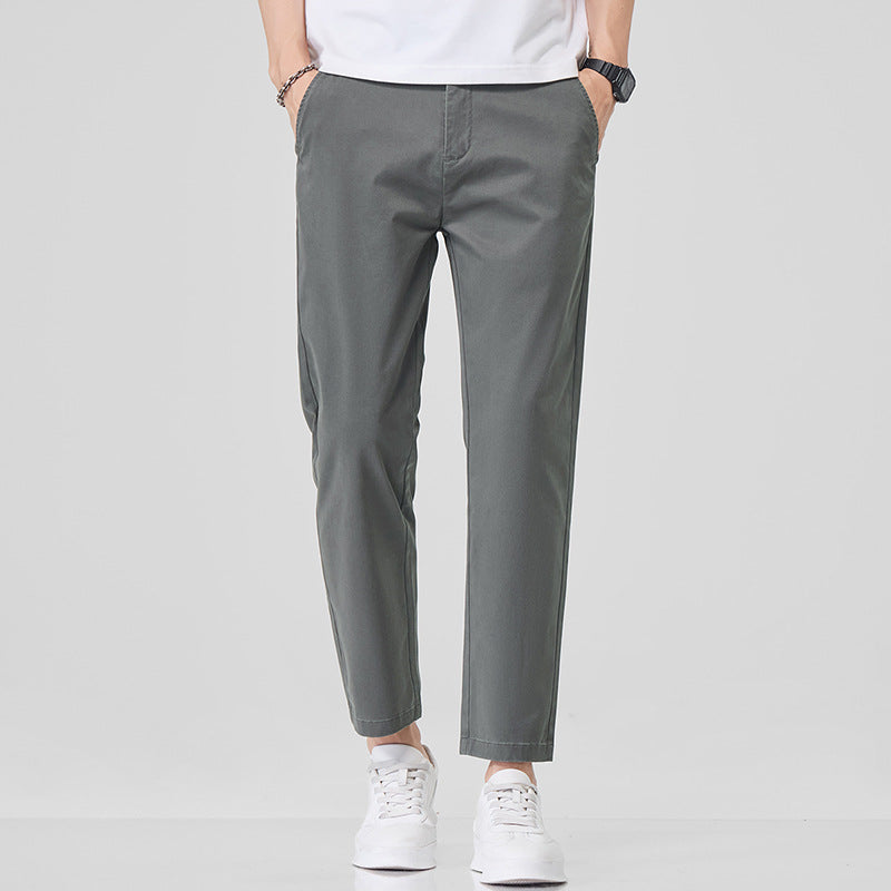 Men's chino pants with a relaxed fit and practical side pockets Lune London