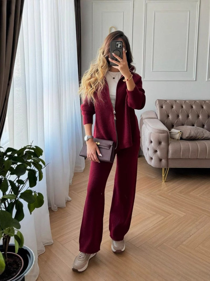 Cardigan élégant pour femme avec fermeture éclair et pantalons assortis Chic & Stil