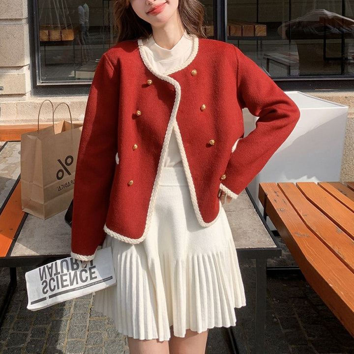 Veste féminine à la mode avec boutons décoratifs et col fin Chic & Stil