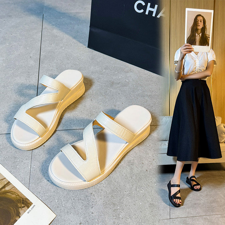 Trendy strappy sandals for women with ergonomic sole Lune London