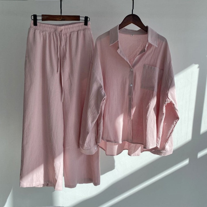 Two-piece casual set for women consisting of a loose top and comfortable pants Lune London