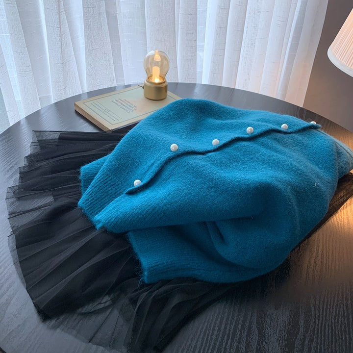 Cardigan femme avec élégants boutons en perles et design moderne Chic & Stil