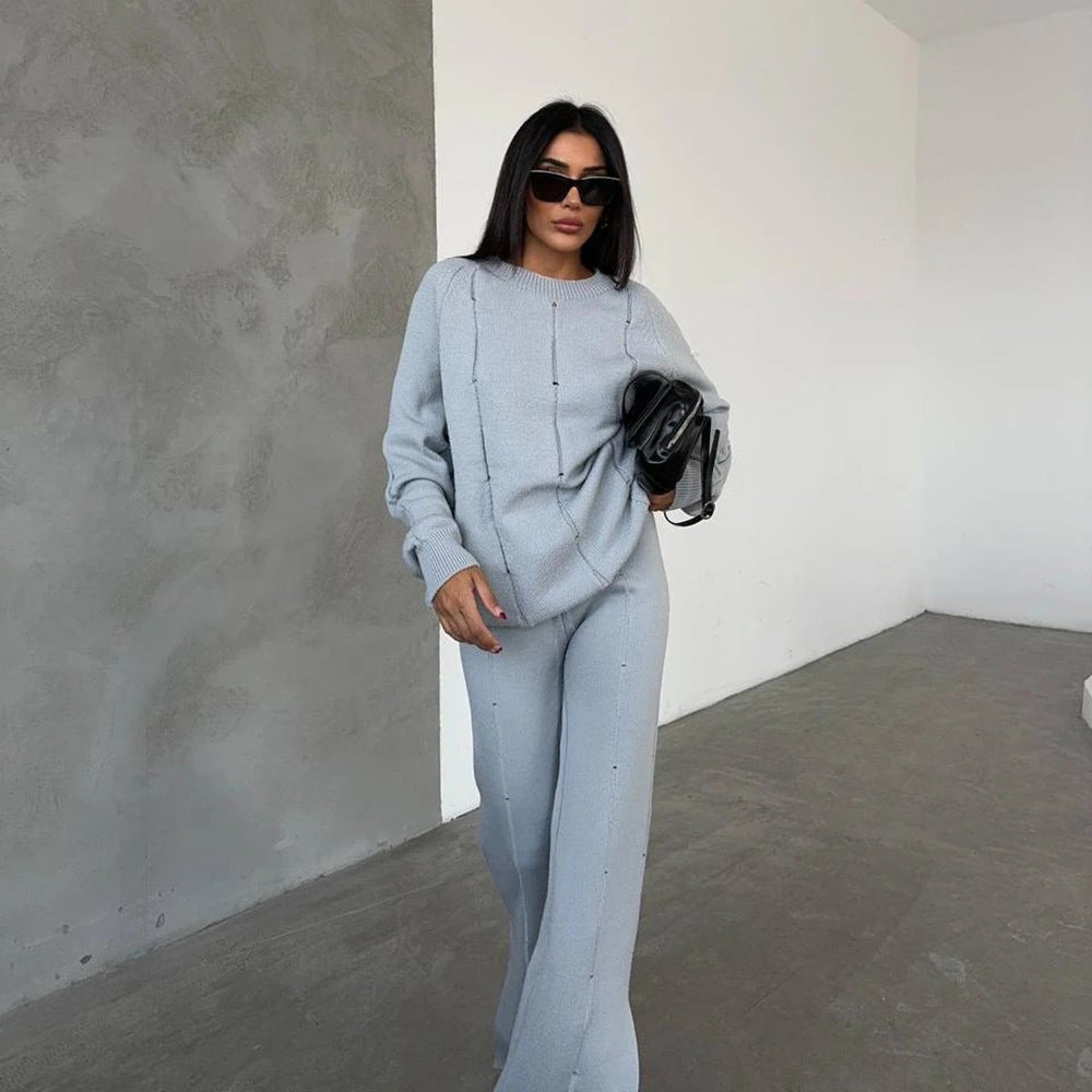 Comfortable knitted set for women with a modern cut and discreet accents Lune London