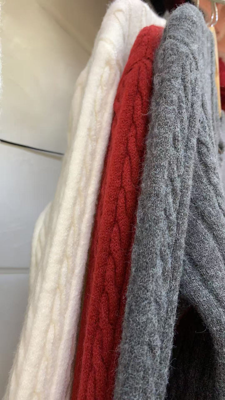 Cardigan pour femmes avec motif en câble Chic & Stil