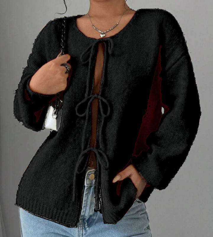Oversized knit sweater for women with decorative lace detail Chic und Stil