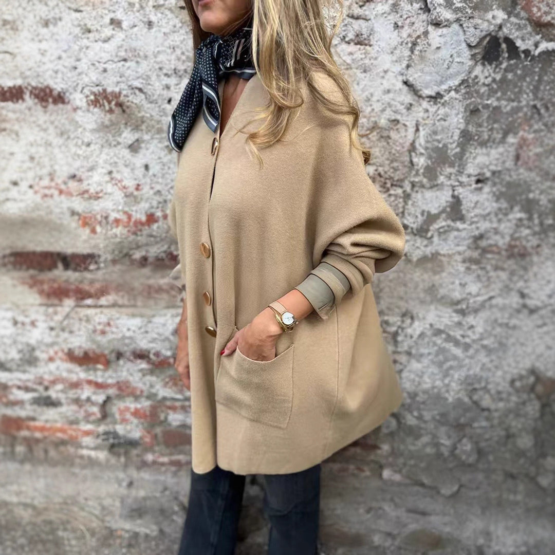 Ladies Fashionable Cardigan with Practical Pockets and Button Closure Lune London