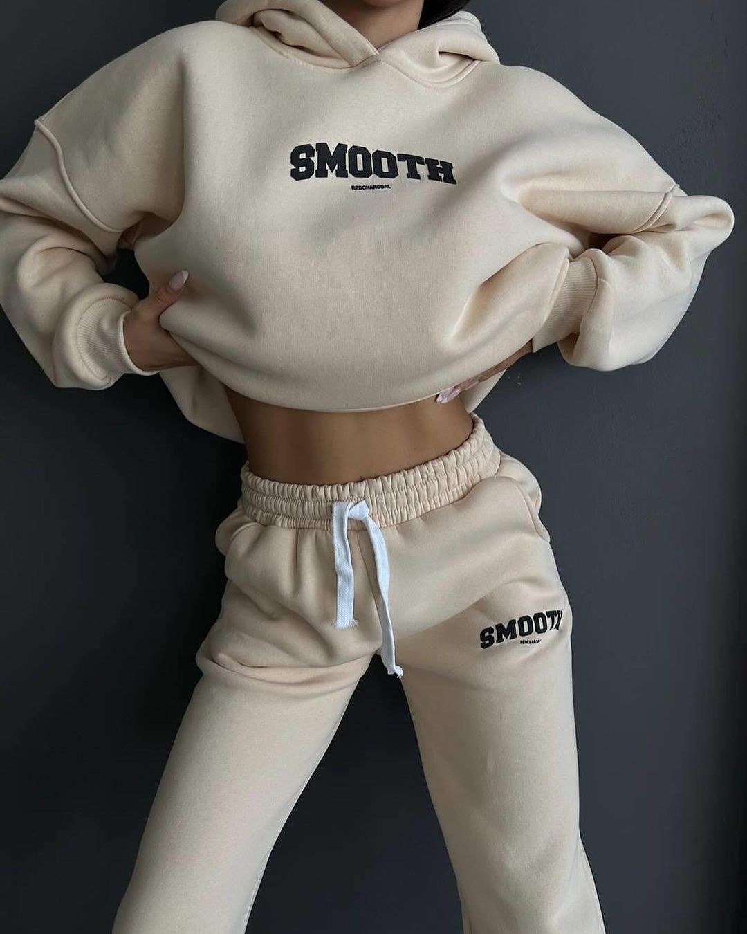 Casual hoodie sweatshirt set for women with elastic waistband Lune London