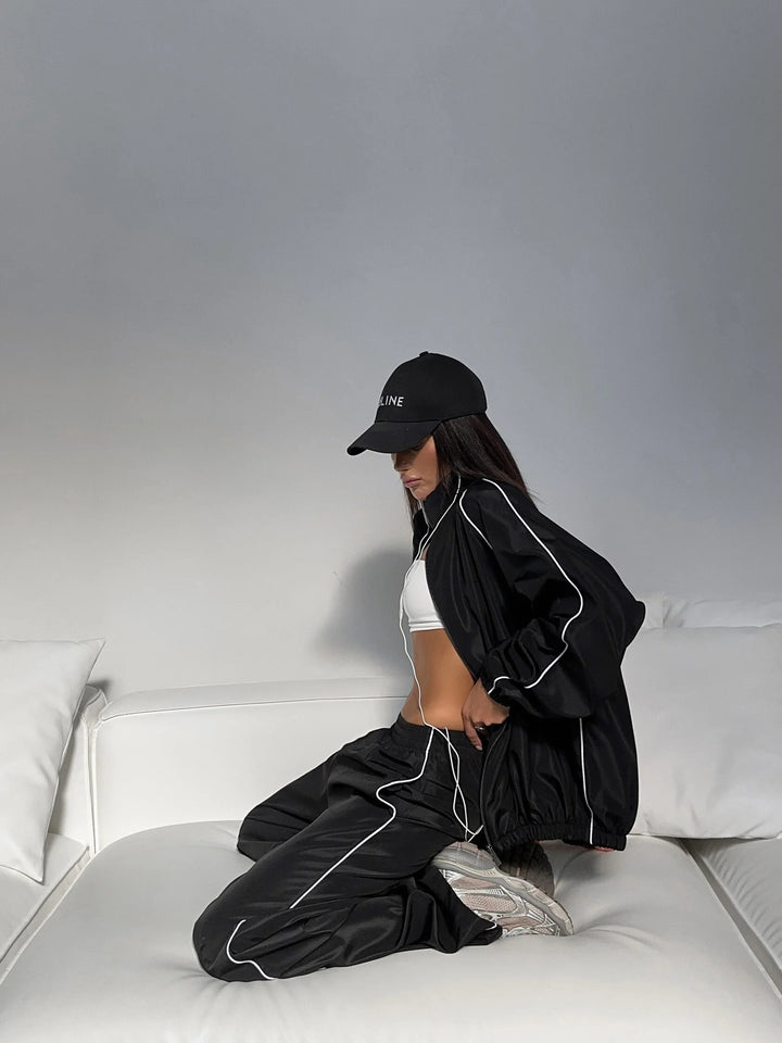 Women's sporty loungewear set with elastic waist and casual jacket Lune London