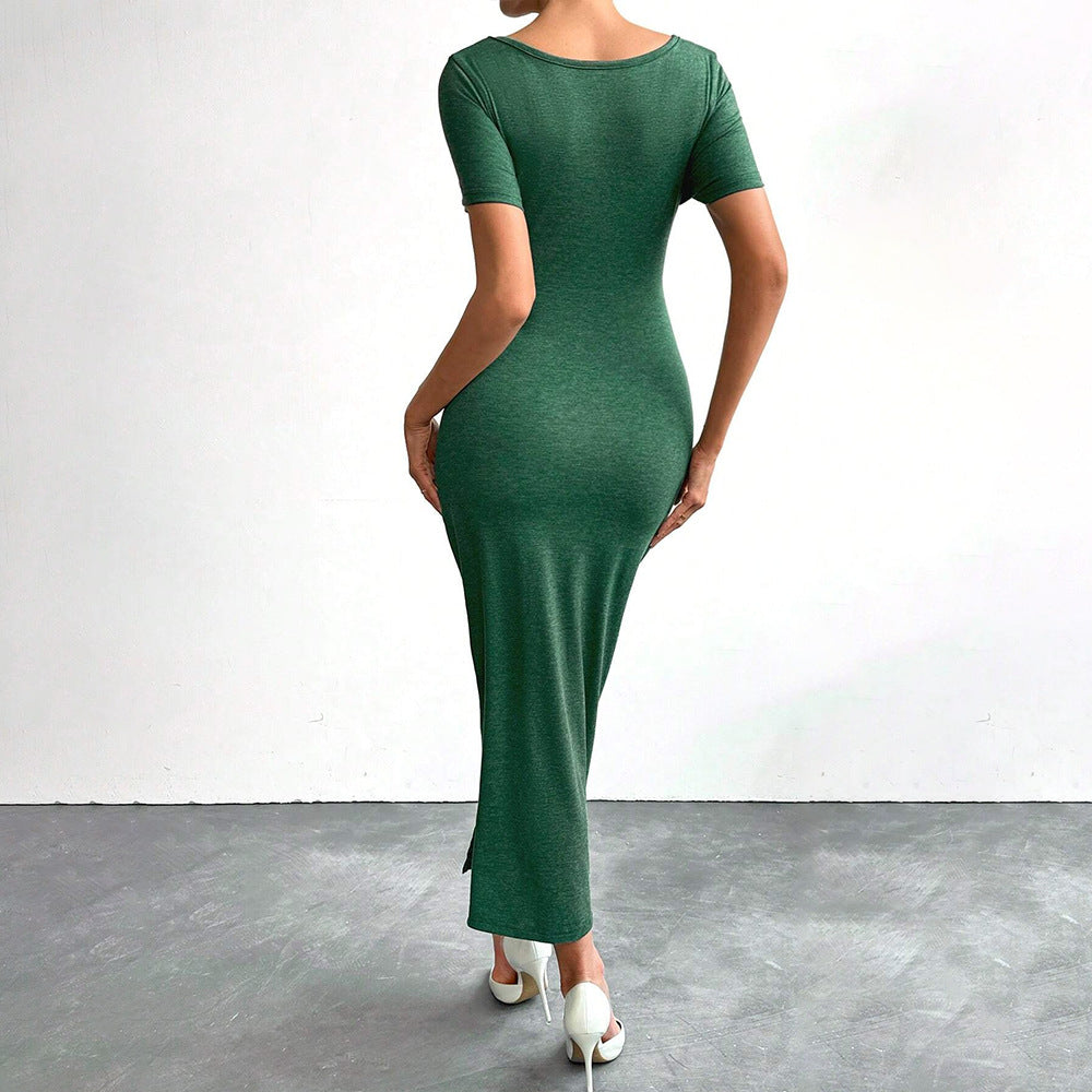 Robe portefeuille ajustée pour femmes avec fente sur le côté et détails en volants Chic & Stil