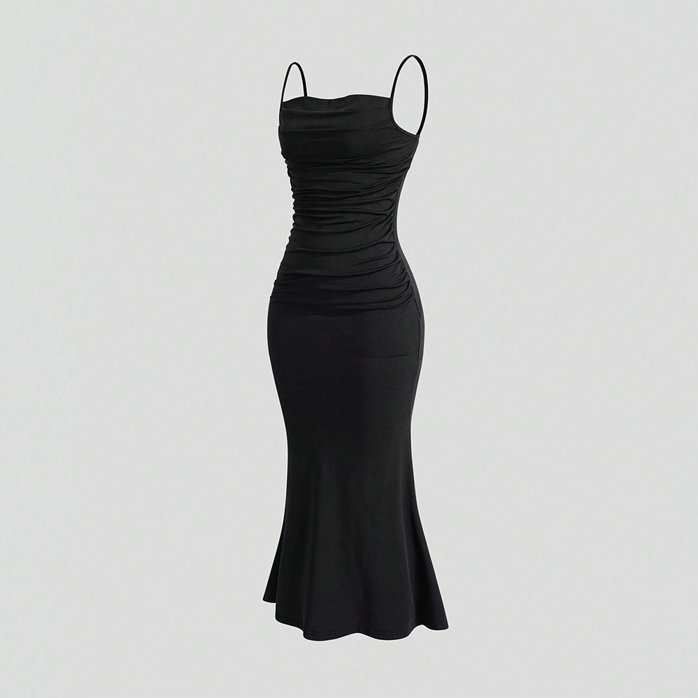 Robe maxi pour femmes avec des plis élégants et des bretelles hors des épaules Chic & Stil
