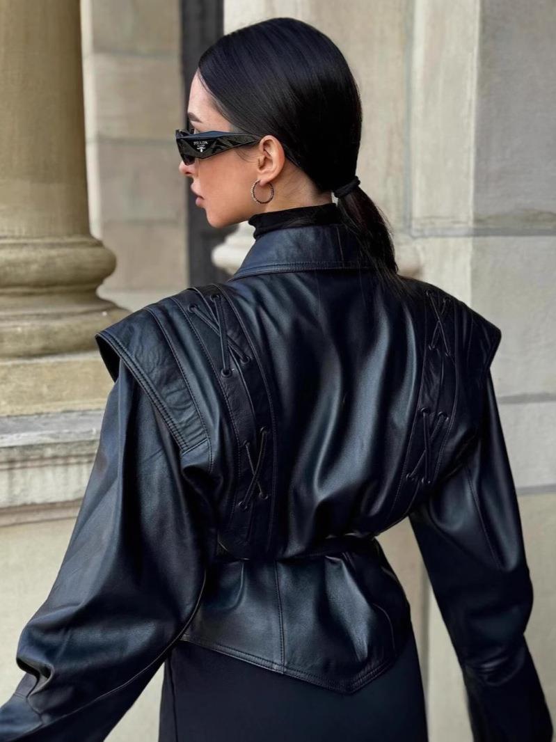 Trendy women's biker jacket with decorative lace details and an elegant waist Lune London