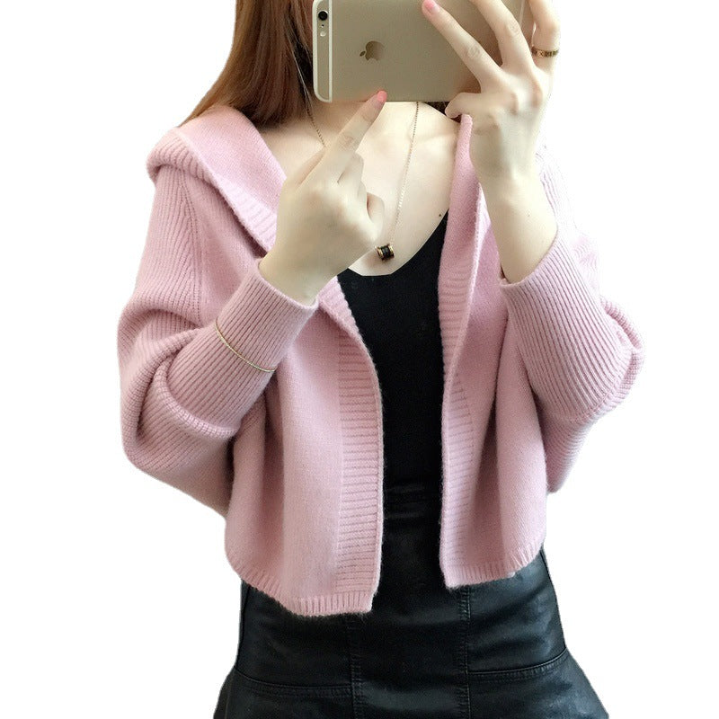 Cardigan féminin élégant et léger avec capuche Chic & Stil