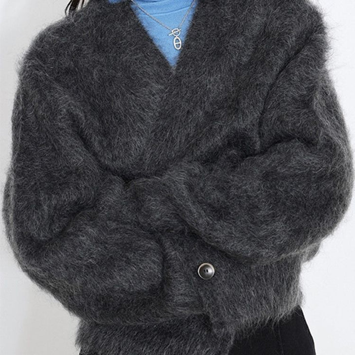 Elegant knitted jacket for women with a modern fit and high collar Lune London