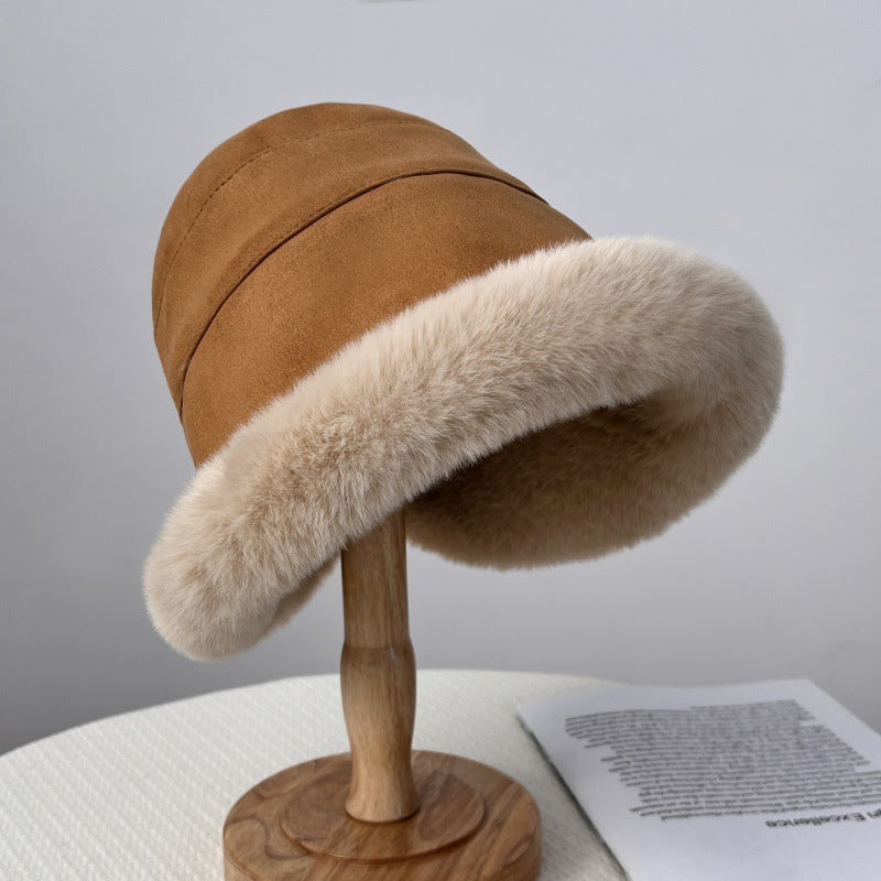 Ladies Warm and Elegant Fur Hat Lune London