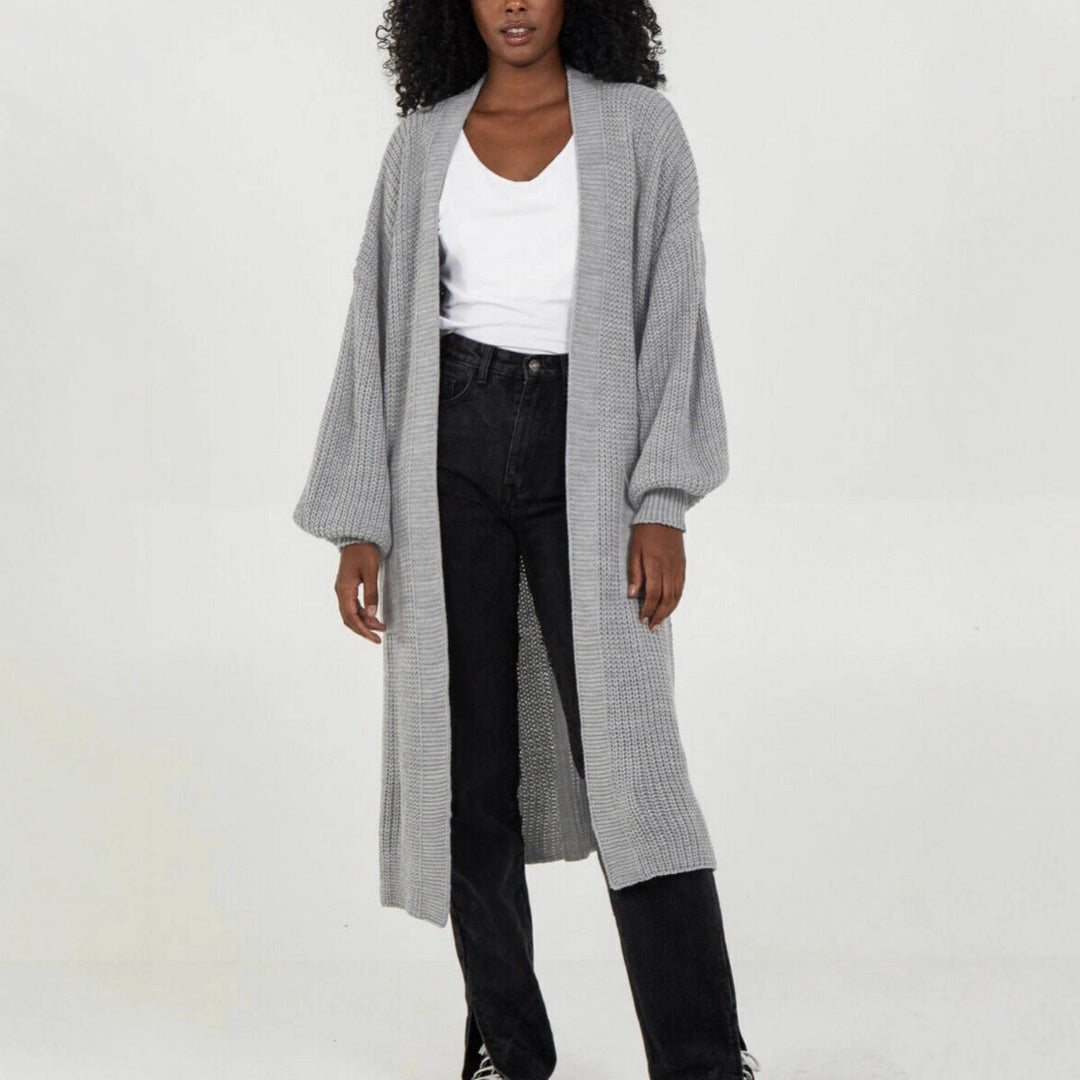 Knitted coat for women with voluminous sleeves and an open cut Lune London