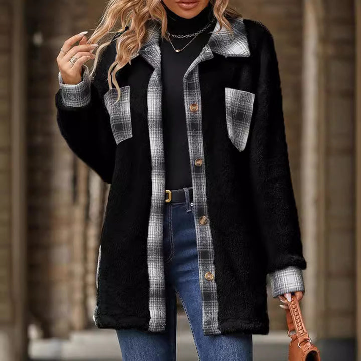 Fleece jacket for women with plaid accents and a practical cut Lune London