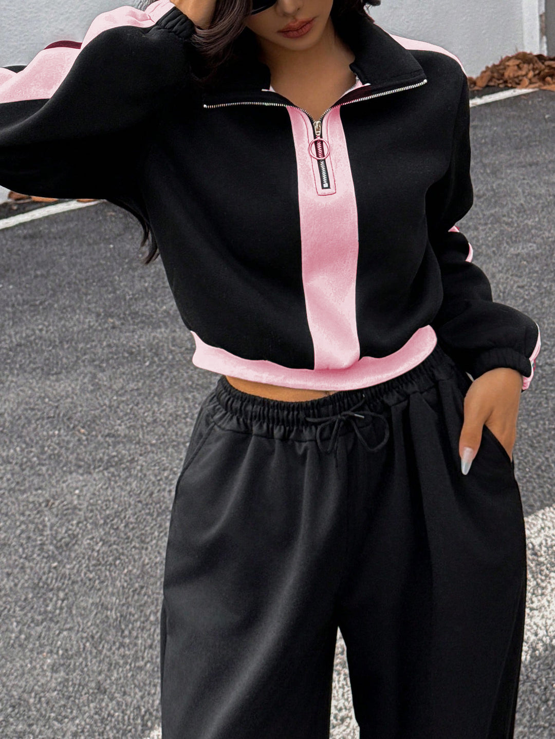 Women's casual hoodie with half zip and wide joggers Chic & Stil