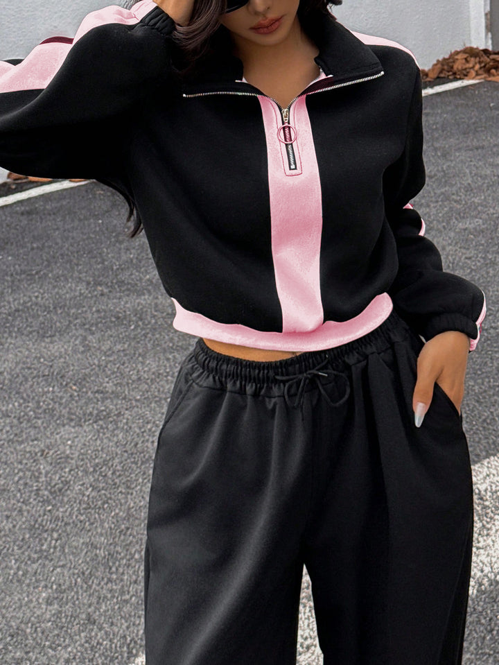 Women's casual hoodie with half zip and wide joggers Chic & Stil