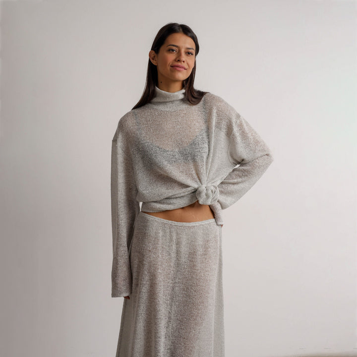 Women’s elegantly cut knit top with trendy skirt Lune London