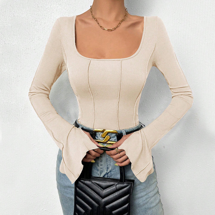 Haut à manches longues pour femmes avec décolleté carré et design à côtes élastiques Chic & Stil