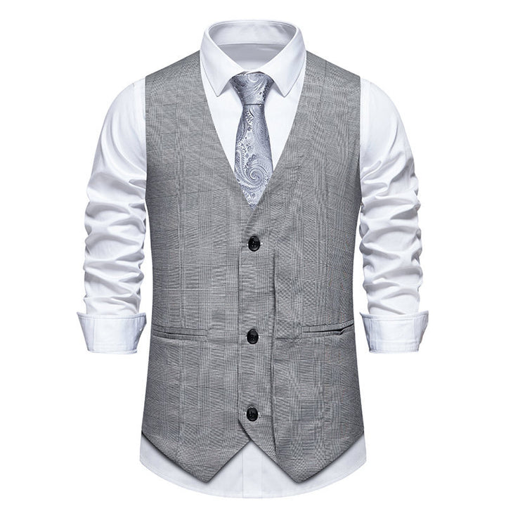 Elegant suit vest for men with a classic herringbone pattern and practical pockets Lune London