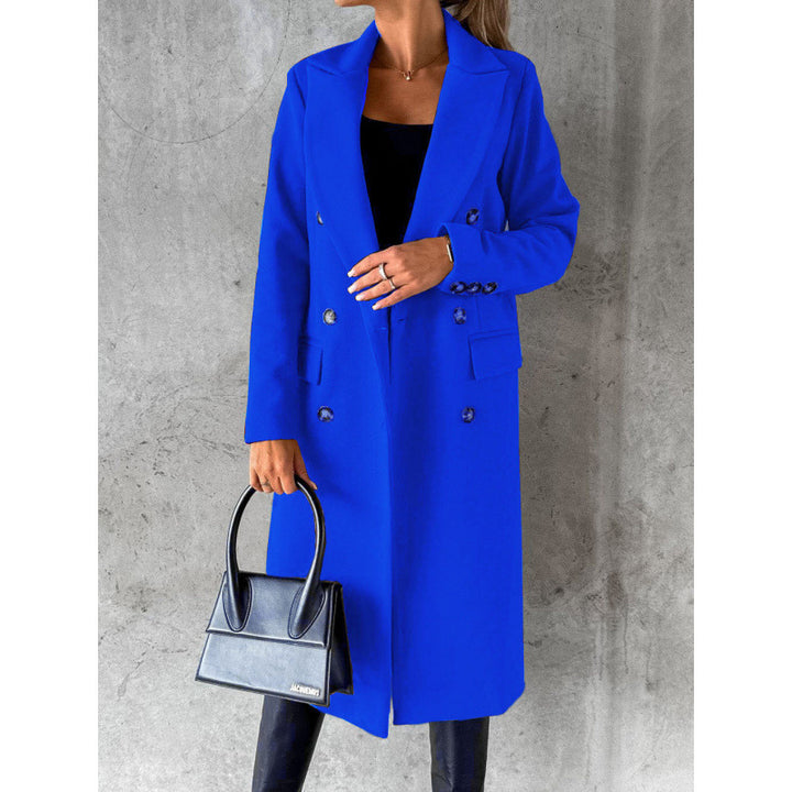 Ladies Elegant Double-Breasted Coat with Ultra-Modern Cut Lune London