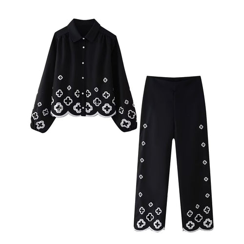 Loose pants for ladies with decorative embroidery Lune London