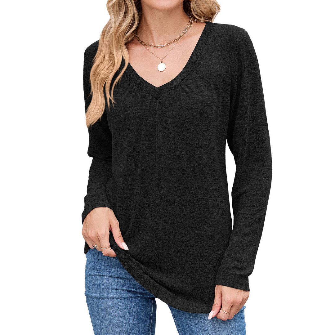 Casual long sleeve T-shirt for women with V-neck and pleated detail Lune London